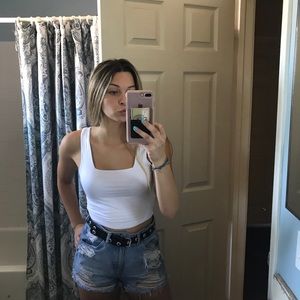 Meet your Posher, Chloe